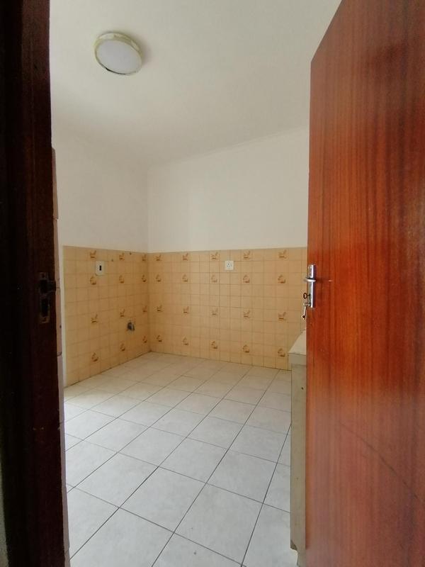 To Let 1 Bedroom Property for Rent in Maitland Western Cape